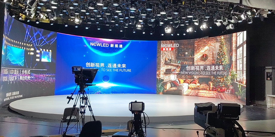The LED Visual Backdrop Display of *Life Circle​​* Studio in CCTV